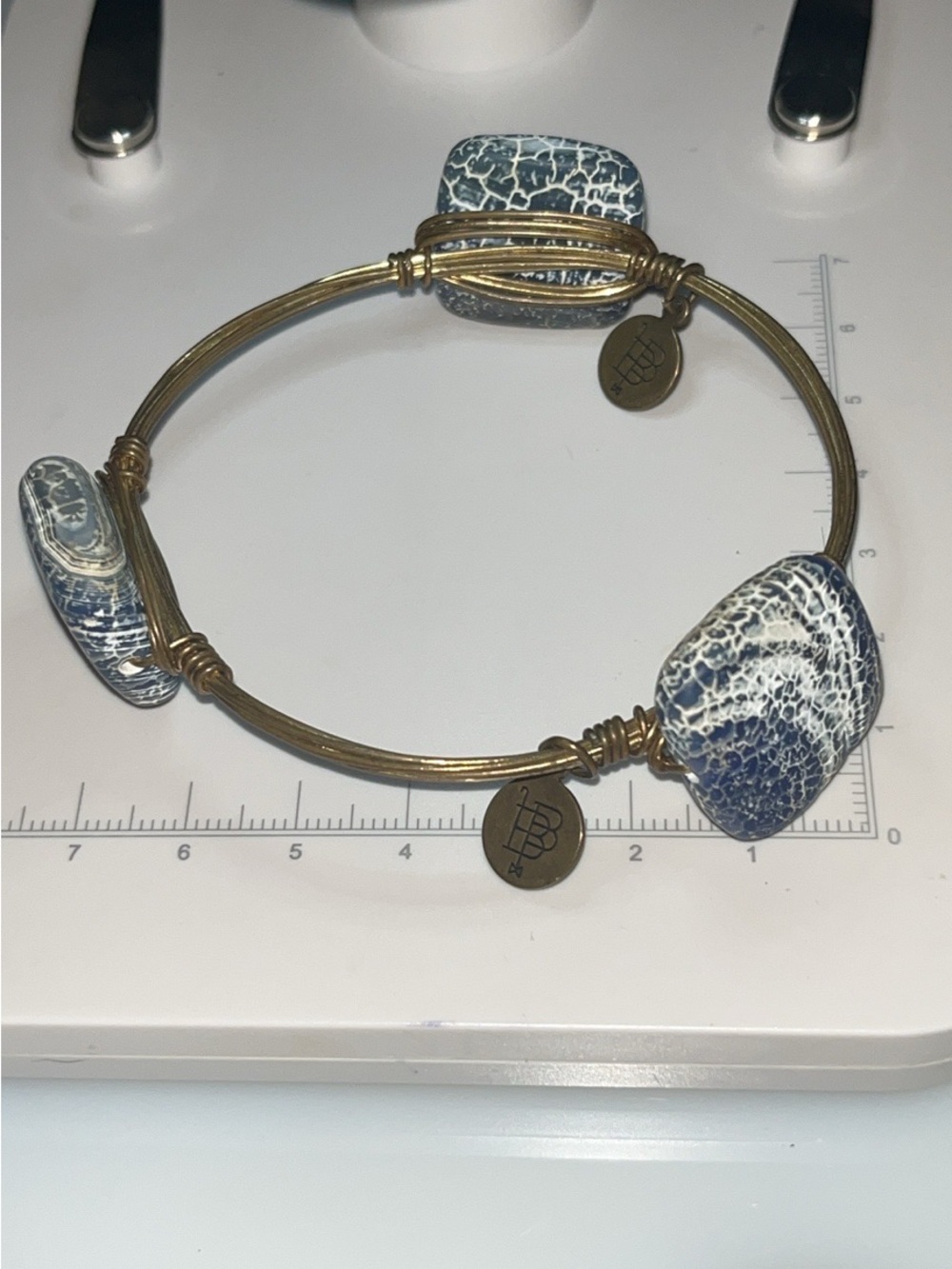 Bourbon & Boweties Blue White Stone Gold Wire Bangle Bracelet Signed B&B